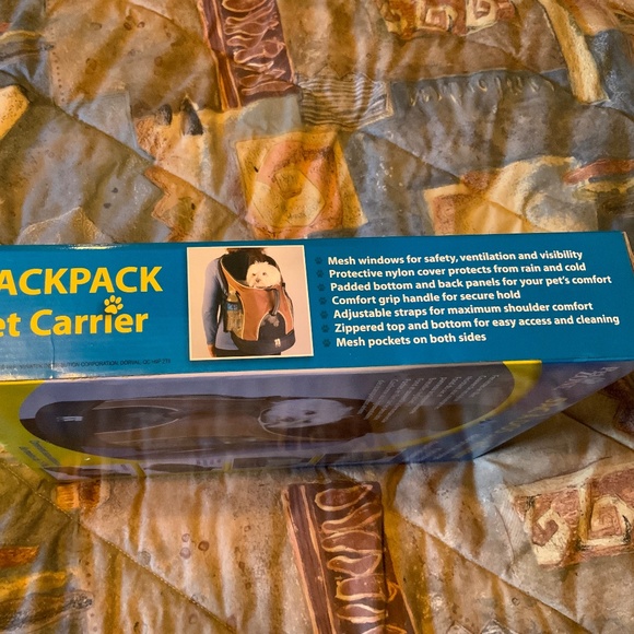 Pet Zone Adjustable Backpack Pet Carrier- Cat/Dog up to 15lbs- BNIB - Picture 2 of 8